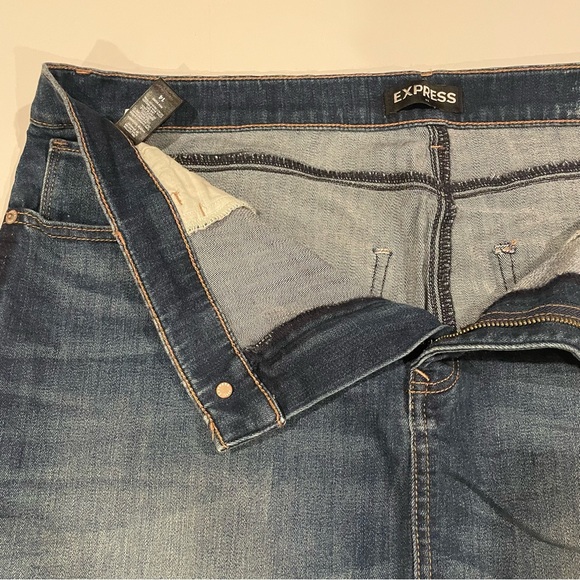 EXPRESS Size 14 Denim Min skirt with red stripe detailing - Picture 3 of 7